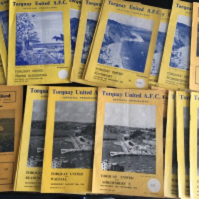 Torquay United Home Football Programmes: 30 up to 59/60 and approximately 170 from the 60s and 60 from the early 70s. Possible complete sets from 60/61 61/62 65/66 + 68/69. Instructions to sell. Very good. (est 260+)