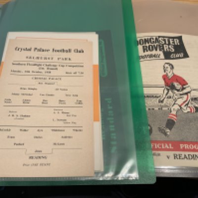 58/59 Reading Home + Away Football Programmes: 27 homes including practice match and 26 aways including Crystal Pace SFC. Good condition with instructions to sell. ( 3 binders )