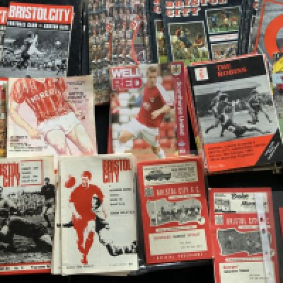 Bristol City Bristol Rovers Rovers + Burnley Football Programmes: Bristol City covering 1950s x 3, 1960s x 34, 1970's onwards x 73. League, Cup and Friendly issues included. Bristol Rovers 1950s x 5, 1960s x 33, 1970s onwards x 10. Burnley covers 15 x 1950s, 56 x 1960s and 25 x 1970s onwards. Includes 58/59 International XI Dougall Testimonial, 1960/1 Hamburg European Cup, 1961/2 Ipswich (Champions) and 1966/7 Lausanne Sports Inter-Cities-Fairs Cup with teamsheet. No duplication (264)