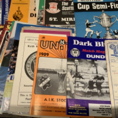 Scottish Football Programmes: From the 60s through to the 90s with a wide range of clubs in good condition. Plenty of European matches and friendlies. (80)