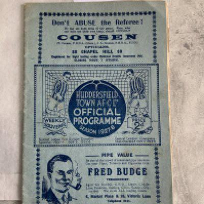 1927 - 1928 Huddersfield Town v Liverpool Football Programme: 1st Division match in excellent condition with lightly pencilled team changes. Huddersfield were runners up.