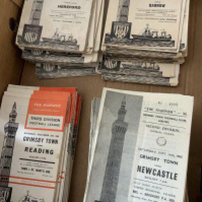Grimsby Town Home Football Programmes: 21 from the 50s plus 6 near complete or complete sets of 60s. In total around 260 from the 60s plus some early 70s. Instructions to sell. Very good. (est 300)