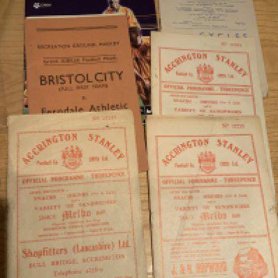 Football Programme Assortment: Accrington Stanley mid 50s x 3, 48/49 Coventry v Plymouth home and away, 71/72 Bristol City v Ferndale. Mixed conditions with instructions to sell.