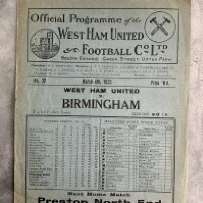 1932 - 1933 West Ham v Birmingham Football Programme: Very good condition FA Cup programme with no team changes.