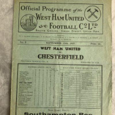 1937 - 1938 West Ham v Chesterfield Football Programme: Good condition division two programme with no team changes.