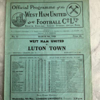 1937 - 1938 West Ham v Luton Town Football Programme: Very good condition division two programme with no team changes.