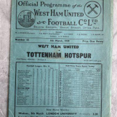 1938 - 1939 West Ham v Tottenham Football Programme: Good condition division two programme with no team changes.