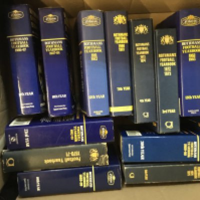 Complete Rothmans Hardback Yearbook Collection: Includes more difficult 70/71 which is the first season plus 75/76. Complete run from 70/71 to 2096/2007. Good. (37)