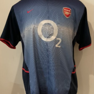 Arsenal 02 - 04 Away Football Shirt: Short sleeve blue replica O2 in good condition. Size XL.