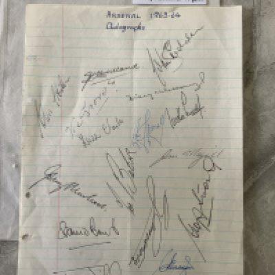 63/64 Arsenal Football Autograph Page: Lined page containing 16 hand signed signatures including Terry Neil and Vic Groves.