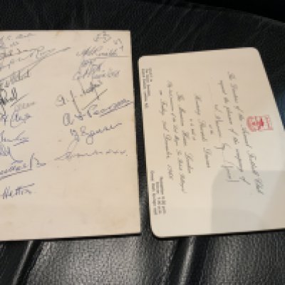 Arsenal 1966 Signed Honorary Stewards Dinner Menu: Held at Mansion House at Christmas 1966. Signed inside by Bertie Mee and the Mayor Of London. Rear blank page is signed by 19 but not players. C/W invite.