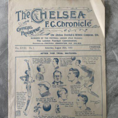 1922 - 1923 Chelsea v Birmingham City Football Programme: Good condition 1st division ex bound 4 pager with no team changes.