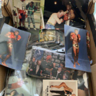 1999 Lennox Lewis v Holyfield Boxing Memorabilia: Many hundreds of privately taken photos in USA by Tracey Maloney and many are when relaxing or at training etc with Frank. There are some passes which include participants and Tracy Maloney. Incredible insight into this famous fight. Large box.