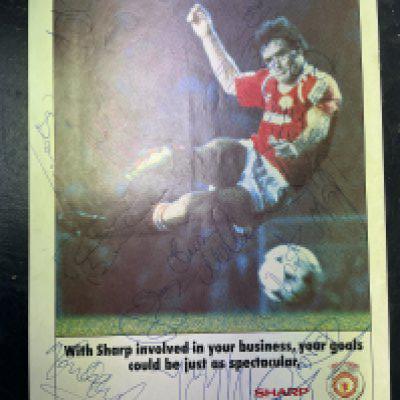 Manchester United Signed Football Menu: 5 autographs to include Bruce and Robson with some dedicated. C/W 4 programmes from around 1990 with many signatures. (5)