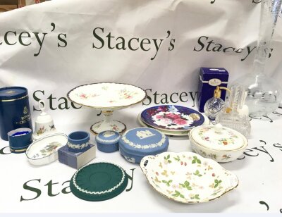 A collection of ceramics including Wedgwood , royal Worcester, glass perfume bottle, large Royal Doulton vase