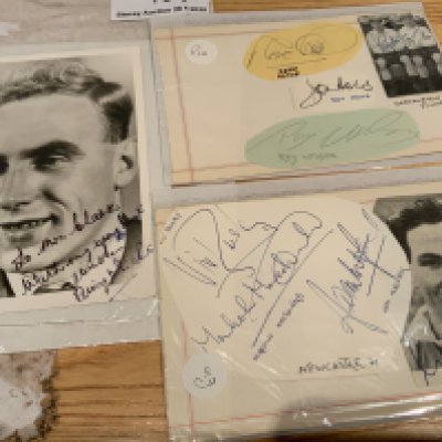England Football Autographs: Includes Howe Shackleton Finney McDonald Astle and a few other non England players. Billy Wright photo is dedicated.