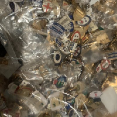 Tottenham Football Badge Collection: Large quantity of pin badges including a boxed set of 23. 120 ltd edition of 50 badges still in wrappers. 220+ loose badges and more. Sold in last auction for 720 pounds with non payer L Pain now banned.