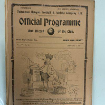1912 - 1913 Tottenham v Blackburn Rovers Football Programme: First division match dated 4 1 1913. Excellent condition ex bound with covers. No writing.