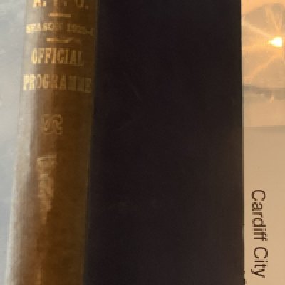 1925 - 1926 Cardiff City Bound Volume Of Football Programmes: 8 page programmes of first team division 1, reserves Welsh League and A team matches. First team includes Manchester United Arsenal West Ham Leeds and Tottenham. Covers missing.