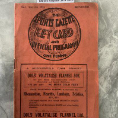 35/36 Middlesbrough v Brentford Football Programme: Good condition Division One programme with no team changes. Fold.