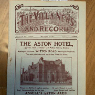 1922 - 1923 Aston Villa v Middlesbrough Football Programme: Excellent condition 20 page programme for 1st Division match. No team changes. Not ex bound and has covers intact.