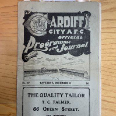 1922 - 1923 Cardiff City v Stoke City Football Programme: Good condition with no team changes. Fold.