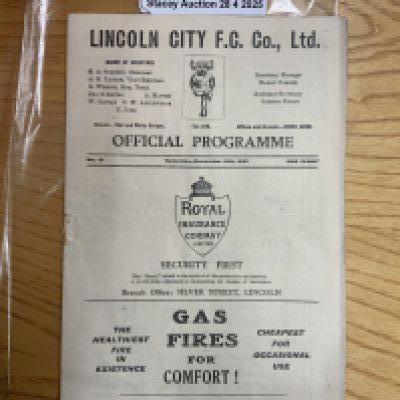 32/33 Lincoln City v Stoke City Football Programme: Good condition with score and team changes to centre pages.