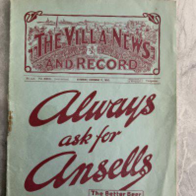 32/33 Aston Villa v Blackburn Football Programme: Very good condition Division Two programme with no team changes. Rusty staple holding firm.