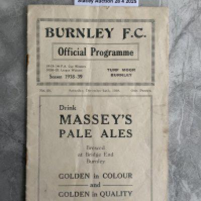 38/39 Burnley v Coventry City Football Programme: Good condition Division Two programme with no team changes. Rusty staples holding firm.