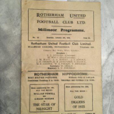 35/36 Rotherham v Oldham Football Programme: Good condition Division 3 programme with no team changes.