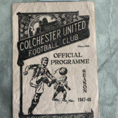 47/48 Colchester United v Norwich City A Football Programme: Good condition with no team changes. Eastern Counties League dated 8 11 1947. Creasing.