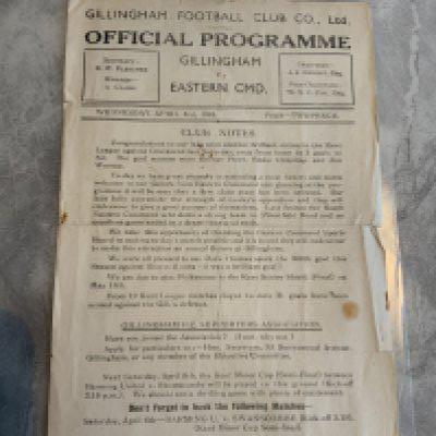 45/46 Gillingham v Eastern Command Football Programme: Fair condition single sheet programme with no team changes. Dated 3 4 1946 from the Kent League. Few small tears to border.