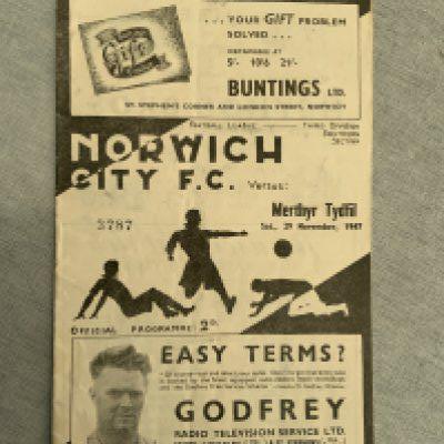 47/48 Norwich City v Merthyr Tydfil FA Cup Football Programme: Good condition with score to team page.