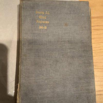49/50 Everton Bound Volume Of Football Programmes: Numbered 1- 45 with covers intact. Includes 1st team, Central League, International, Schoolboys and a Lancs Senior Cup. Spine a bit tatty but programmes excellent.