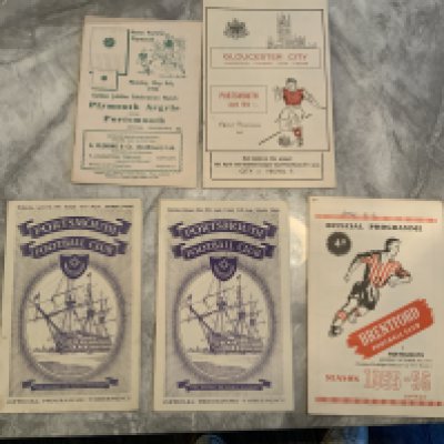 55/56 Portsmouth Football Programmes: Home Friendlies v Rampla and Leeds with aways at Brentford SFC writing to cover and Gloucester City Southern League Cup Final. C/W 1953 Jubilee match at Plymouth. Good. (5)