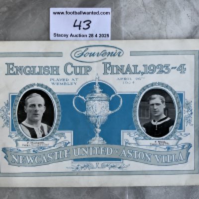 1924 FA Cup Final Football Souvenir Brochure: Newcastle United v Aston Villa 16 page souvenir programme produced by Ritter of Sunderland. Excellent condition and although very hard to obtain not to be confused with official programme.