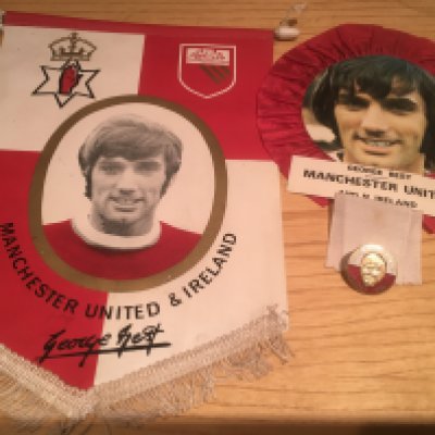 George Best Football Memorabilia: Pennant Rosette and badge all featuring George Best. Excellent. (3)