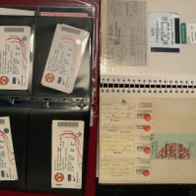 Manchester United Football Ticket Collection: Quantity of tickets with duplication mainly from the 90s and 2000s but with 70s and 80s included. There are big match, car park tickets, plus 94/95 Goteburg away. Some tickets have score written. Many hundreds.