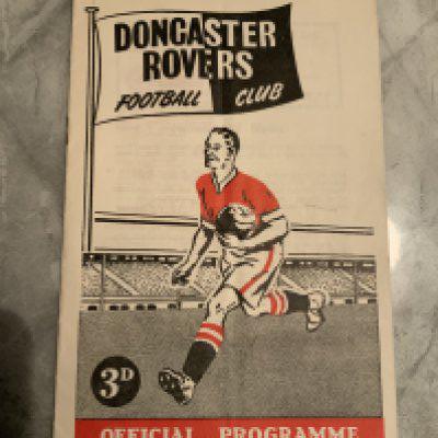 60/61 Darlington v Chelsea League Cup Football Programme: Excellent condition with no team changes.