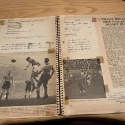Everton Football Scrapbooks: Superb collection in different formats from 1952 to 1971 inclusive. Many match reports and pictures including reserves. Some need sticking back in after all this time. Other content included and a must view. (31 scrapbooks)