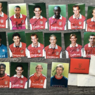 Arsenal Signed Football Photos: Hand signed photos from 2000 - 2002 of individual players to include Parlour Henry Winterburn Adams Petit Suker Seaman Viera Bergkamp Ljungberg and only one dedicated which is Wenger. These were collected personally by vendor of this championship winning team. C/W a framed signed photo of Kanu and an autograph book to include names such as a Wilson Wright Dickov Helder and Platt.