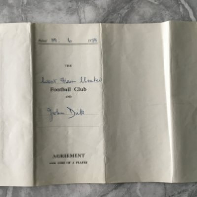 Johnny Dick West Ham 58/59 Football Contract: Original contract from the first season back in the top flight earning a massive 20 pounds during the season per week. Hand signed by John Dick, Eddie Chapman and Ted Fenton.