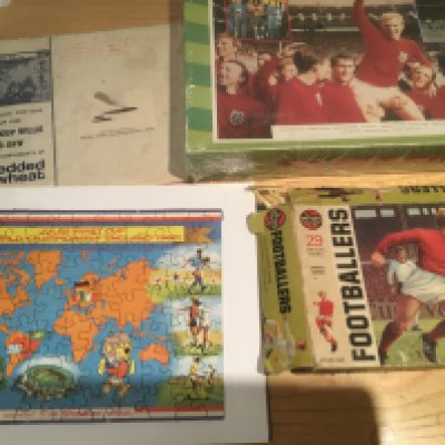 1966 World Cup Football Memorabilia: Shredded Wheat World Cup Willie complete puzzle with original envelope. 1966 sealed boxed puzzle. Airfix Footballers with damaged box and unchecked contents. (3)