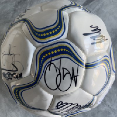 Leeds United Signed Squad Football: Official Leeds United football from around the millennium with 9 autographs to include Nigel Martyn and others.