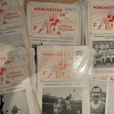 Manchester United Lancashire Cup + Reserve Football Programmes: Home and away Lancs Cup from 58/59 to 81/82. Around 70 reserves are mainly from 60/61 to 83/84 with 61/62 and 62/63 being possibly complete. Many with tokens missing. (90+)