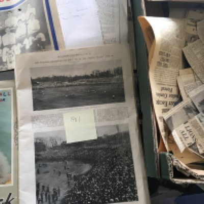 Tottenham 1920s Football Scrapbook: Early 1920s scrapbook with comprehensive match reports taken from newspapers, whole page from Illustrated London News on the 1901 FA Cup final plus newspaper cuttings including scrapbook from 67/68, Jimmy Greaves signed print and more, with instructions to sell.