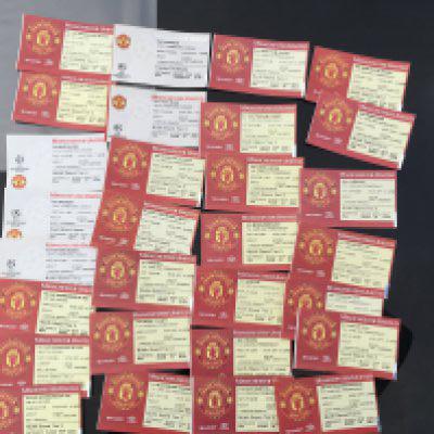 98/99 Manchester United Treble Season Home Football Tickets: 29 home tickets in good condition. (29)