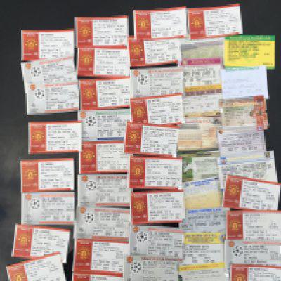 99/00 Manchester United Football Tickets: 34 home tickets and 14 away tickets in good condition with duplication. (48)