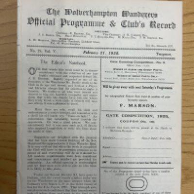 1924 - 1925 Wolves v Yorkshire Amateurs Central League Football Programme: Ex bound 100 years old excellent condition programme with no writing. Now an 8 pager due to covers being removed. A mixture of 1st and 2nd team players as 1st team not playing and 2nd team away to Fulham.