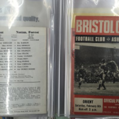 Orient 70/71 Complete Football Programmes: An impressive 50 good condition home and away programmes kept in 3 folders with instructions to sell. Some have team changes.